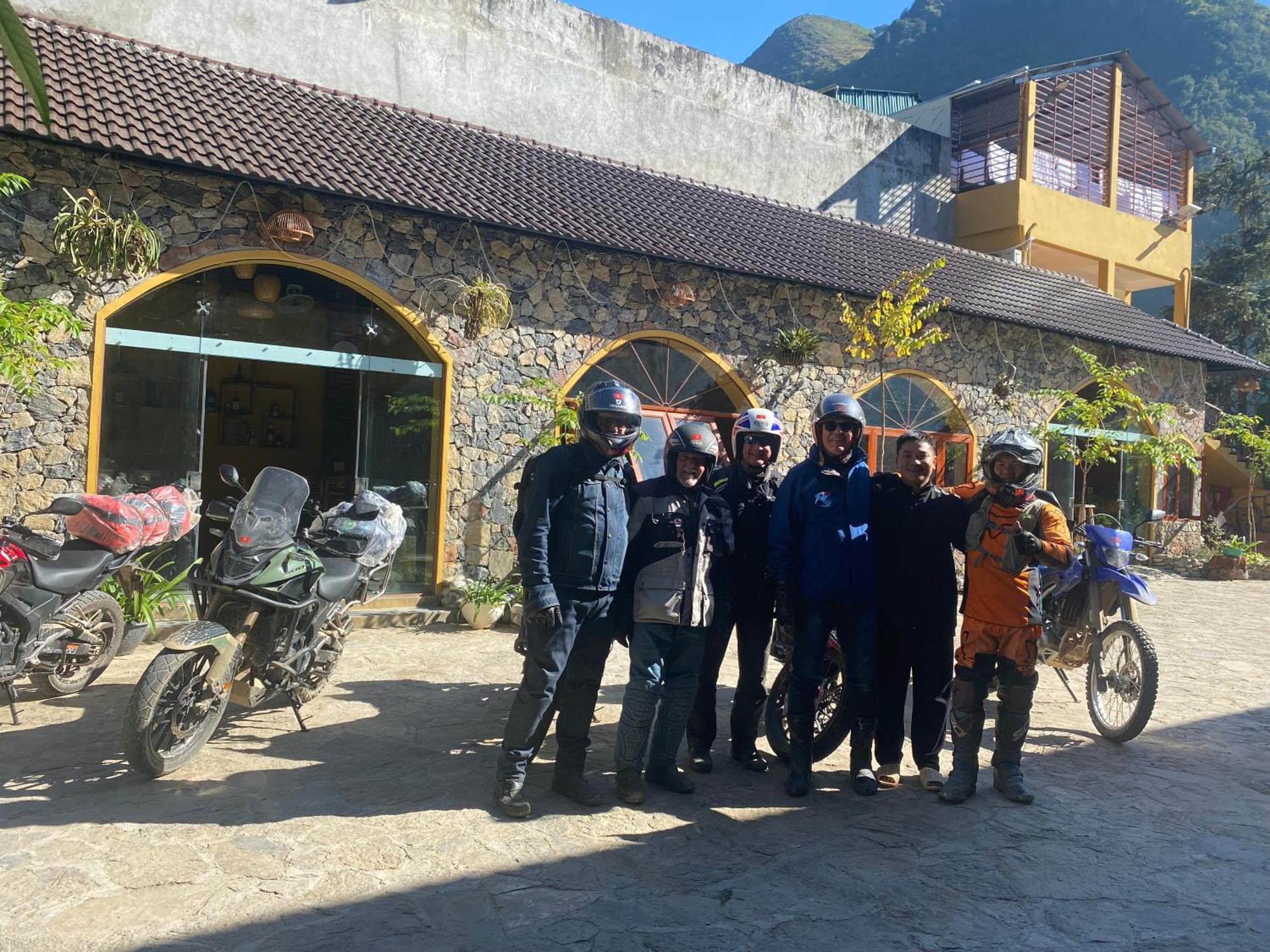 Cao Nguyen Da Homestay Meo Vac Exterior photo